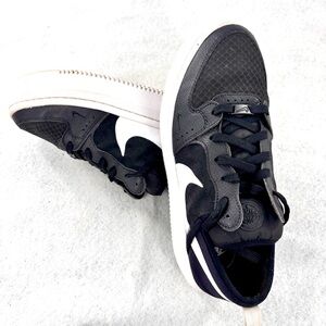 Nike Court Vision Alta TXT Size 9 Black/White Shoes Women CW6536-001